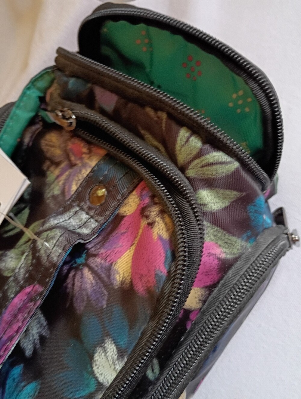 Lug Trolley Bloom Black Women’s Travel Cosmetic Bag in Black - Picture 10 of 13